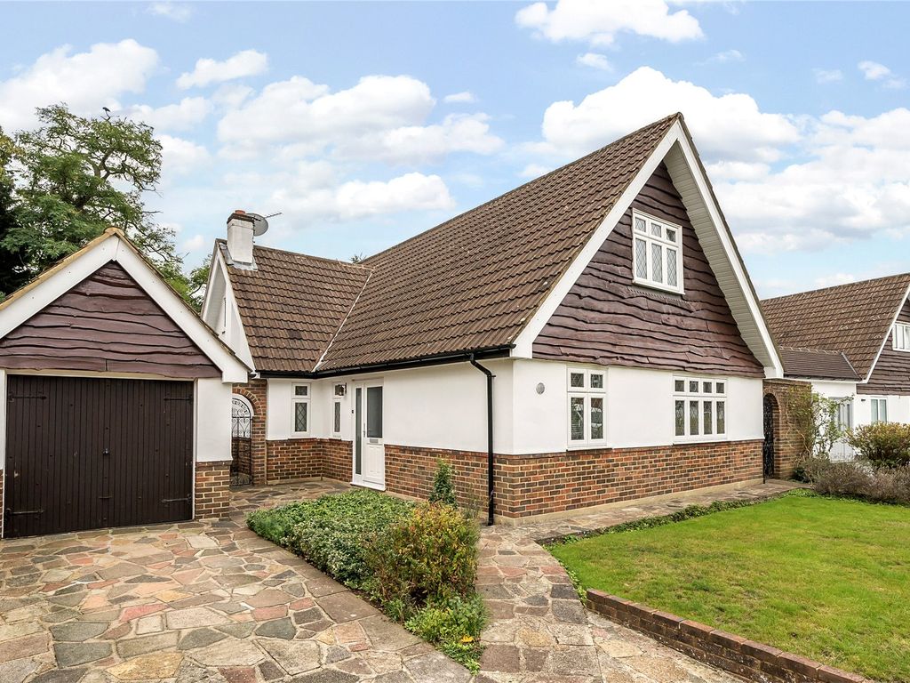 4 bed detached house for sale in Hardcourts Close, West Wickham BR4, £