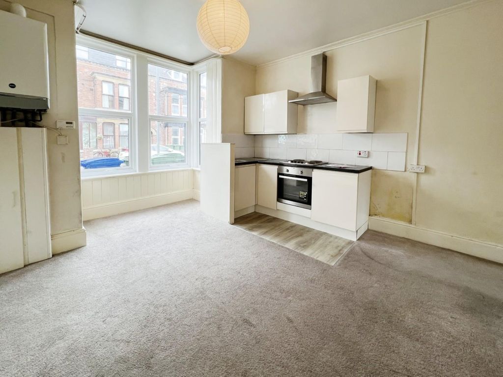 1 bed flat to rent in Marshall Avenue, Bridlington YO15, £395 pcm Zoopla