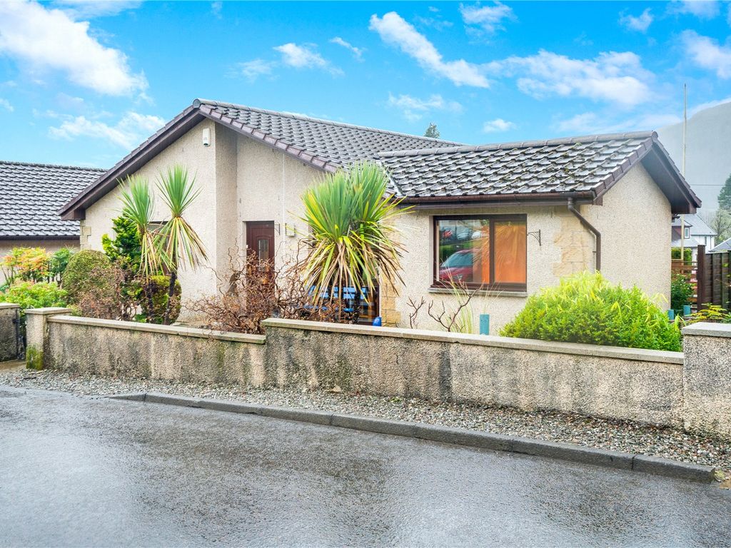 3 bed bungalow for sale in Hall Road, Lochgoilhead, Cairndow, Argyll