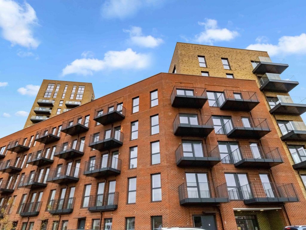 2 bed flat to rent in Bridge Road, Southall UB2 Zoopla