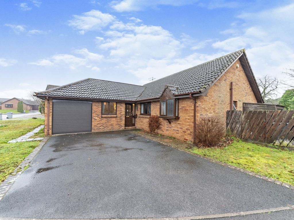 3 bed detached bungalow for sale in Acorn Close, Grantham NG31 Zoopla