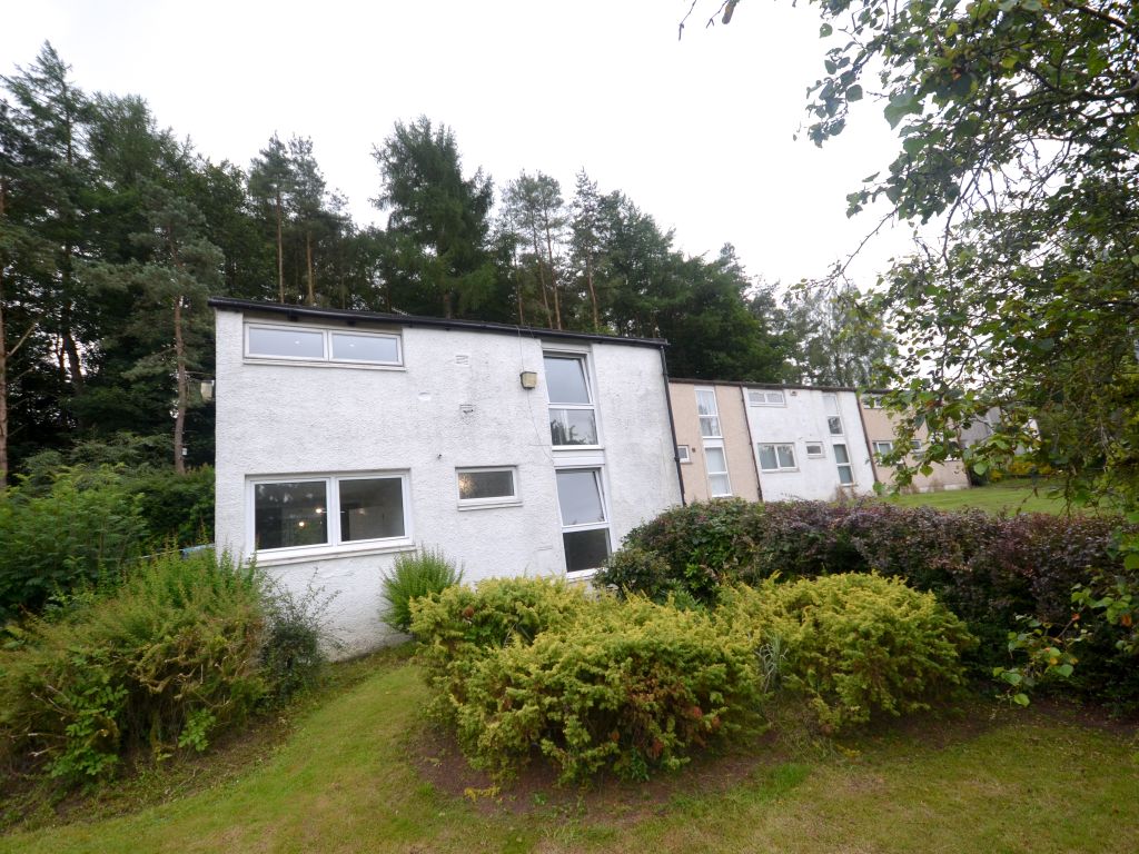 2 bed end terrace house for sale in Allanfauld Road, Glasgow G67, £