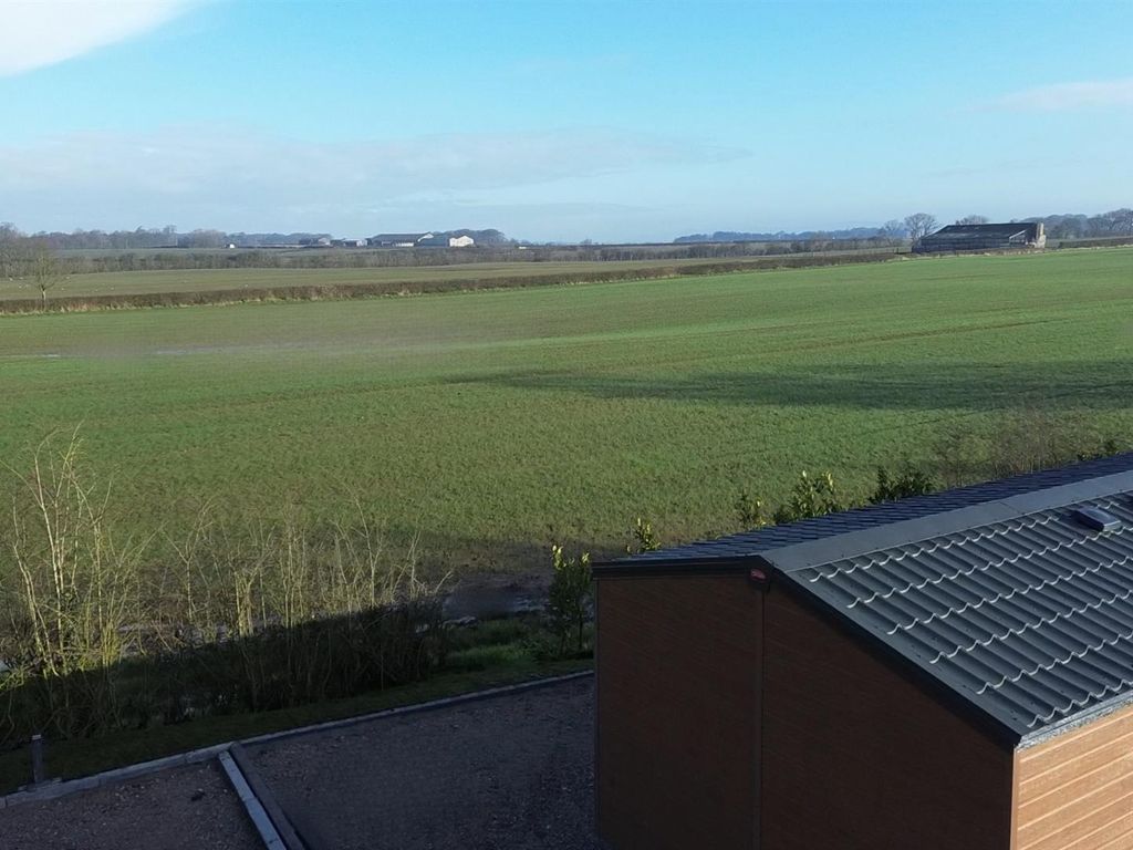 2 bed lodge for sale in Singleton Road, Weeton, Preston PR4, £129,995