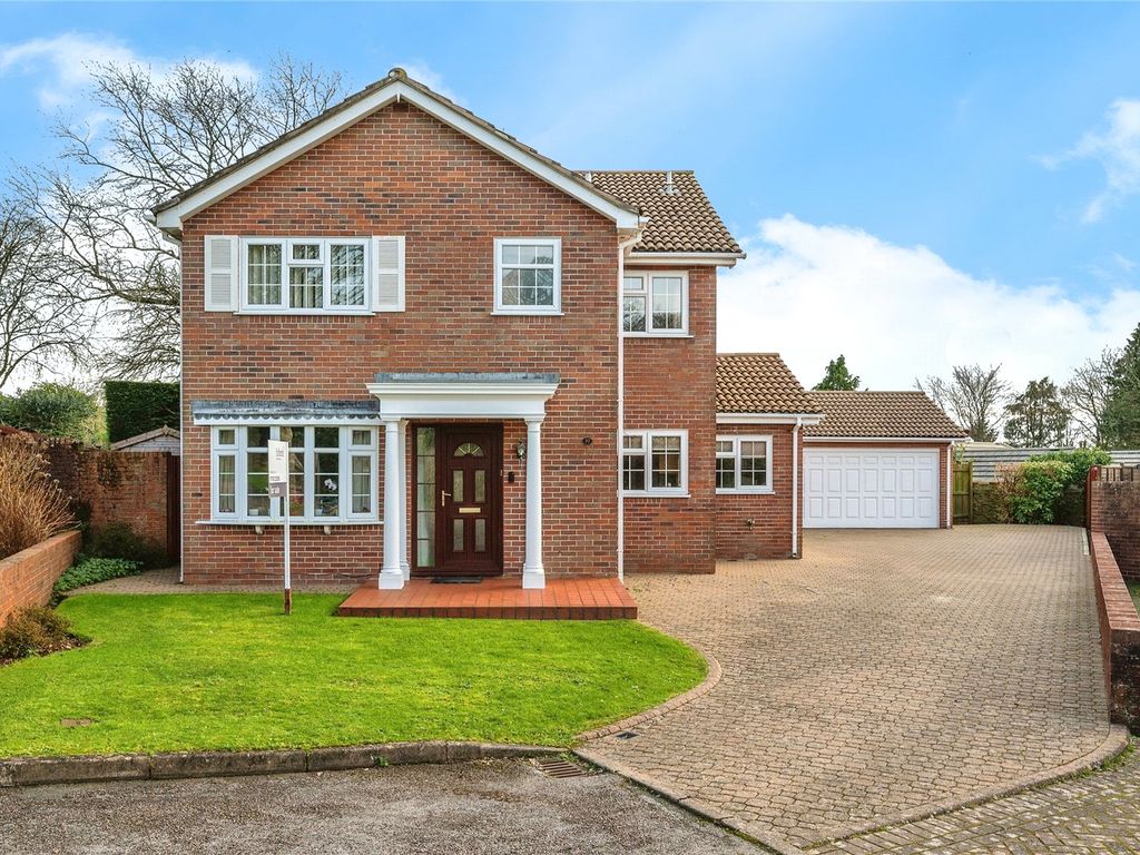 4 bed detached house for sale in Caradon Close, Plymouth, Devon PL6, £