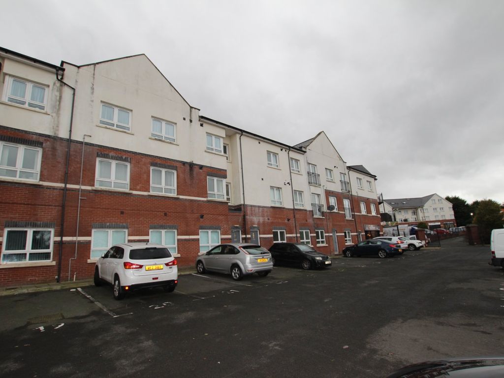 2 bed flat to rent in Whitewell Road, Newtownabbey, County Antrim BT36