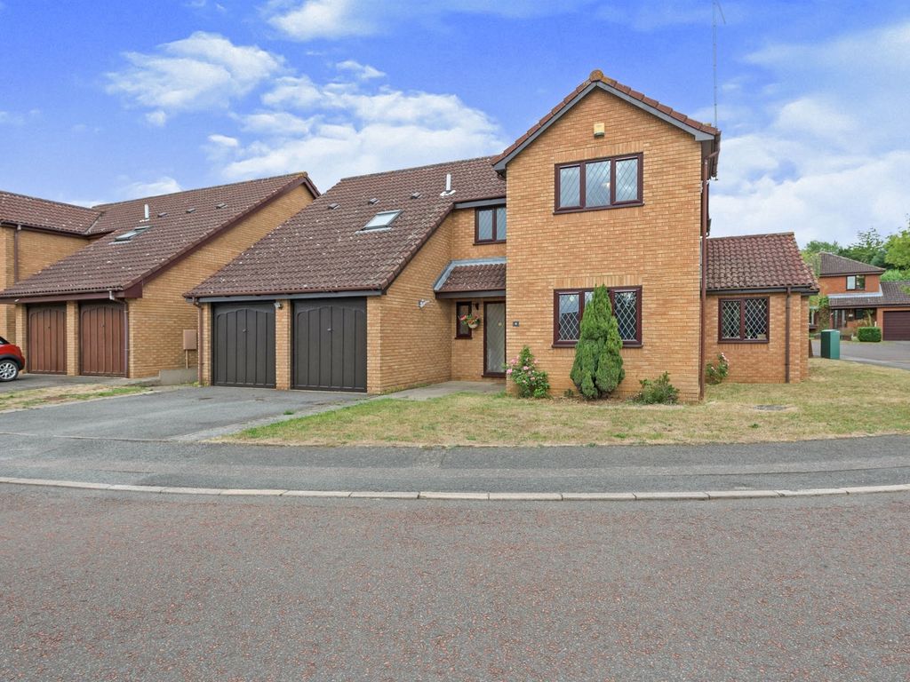 4 bed detached house for sale in Ambridge Close, Northampton NN4 Zoopla
