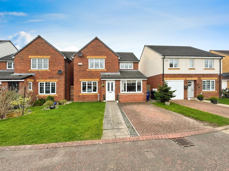3 bed detached house for sale in Derwent Water Drive, BlaydonOnTyne