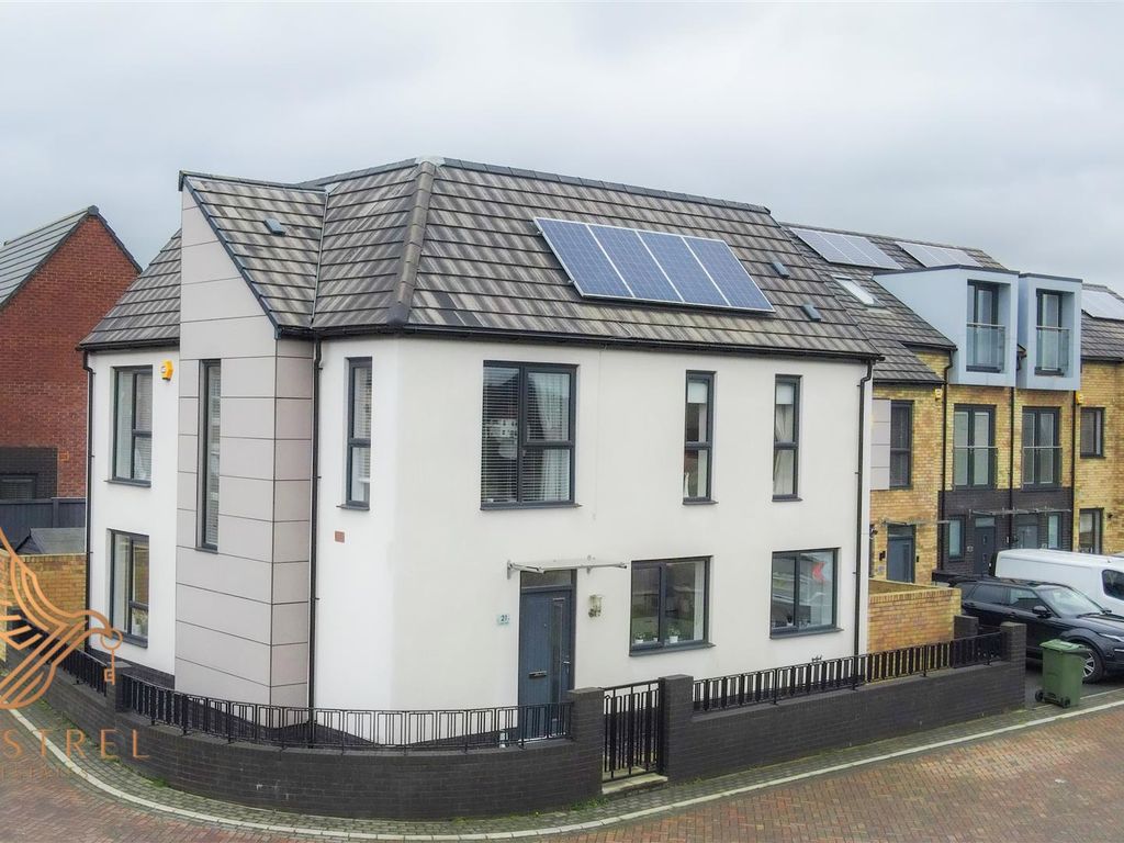 3 bed detached house for sale in Curlew View, South Elmsall, Pontefract