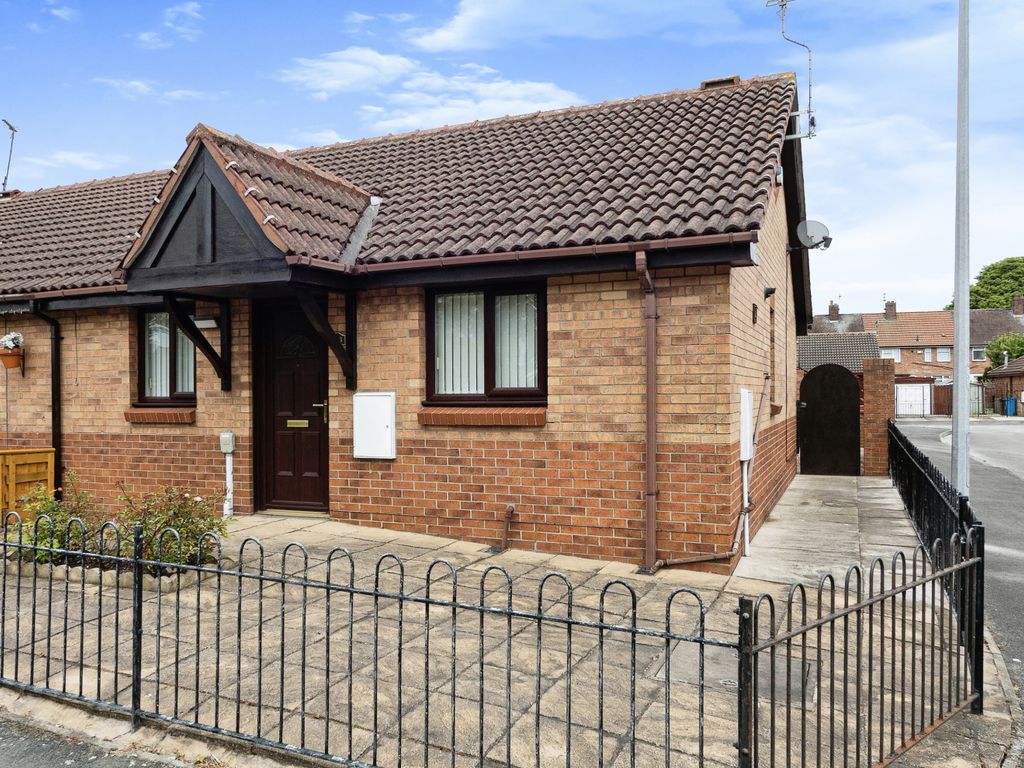2 bed bungalow for sale in Preston Road, Hull, East Yorkshire HU9 Zoopla