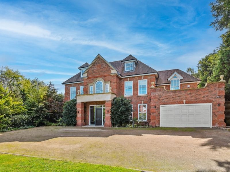 6 bed detached house for sale in Birds Hill Rise, Oxshott, Leatherhead