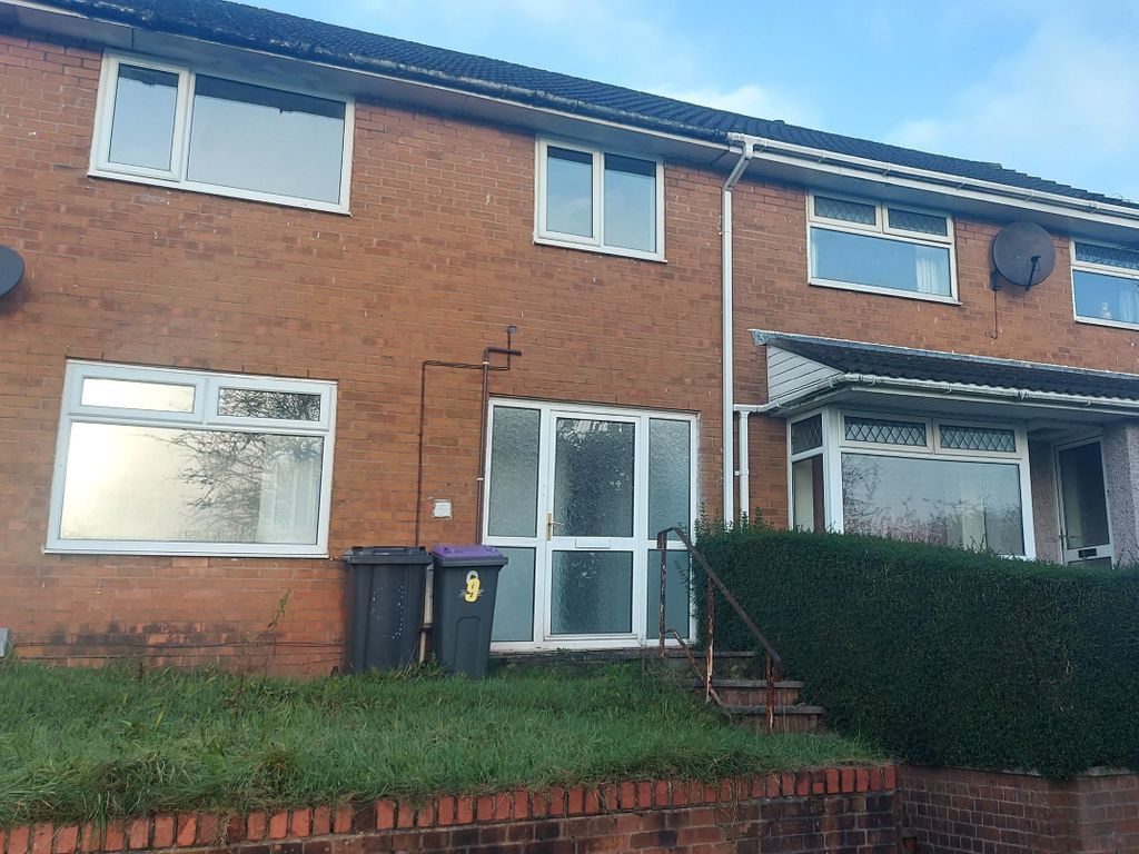 3 bed terraced house to rent in The Birches, Pontnewydd, Cwmbran NP44