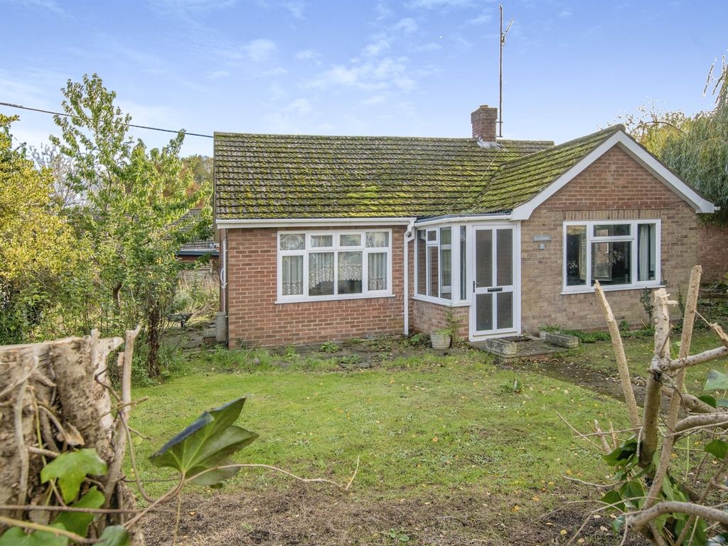 2 bed detached bungalow for sale in Bluebell Road, North Walsham NR28