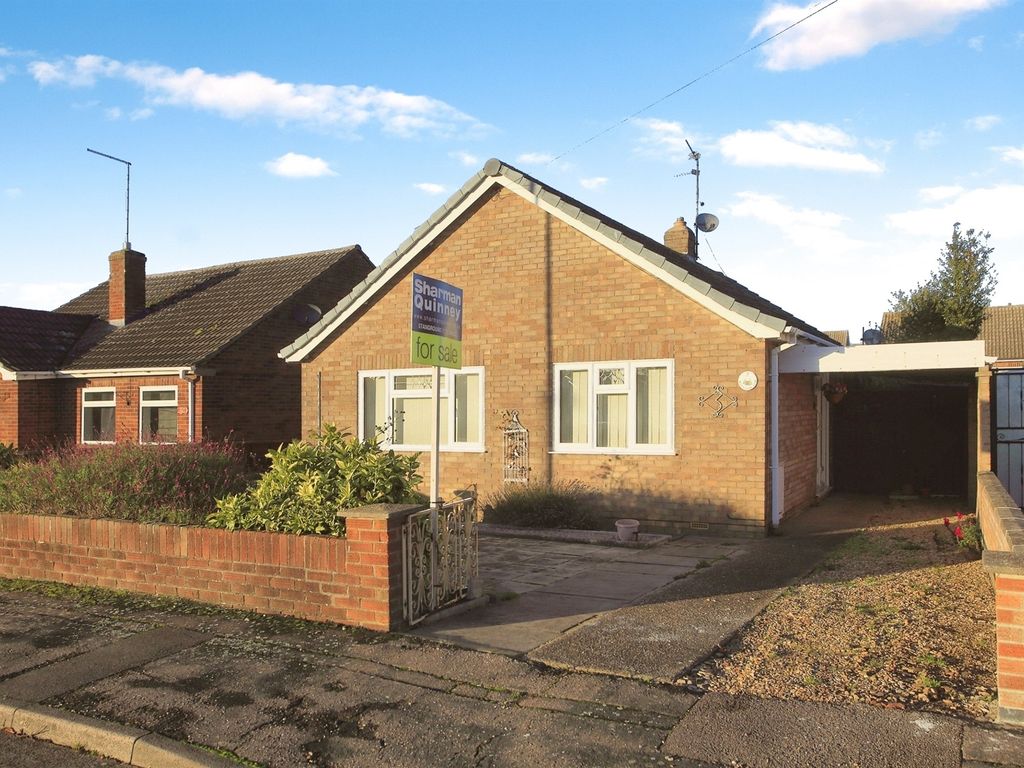 3 bed detached bungalow for sale in Ellwood Avenue, Stanground