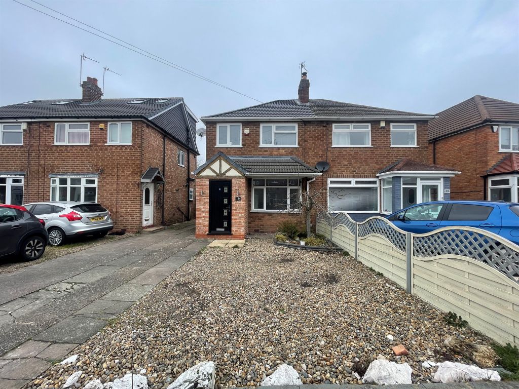 3 bed semidetached house for sale in Middleton Road, Shirley, Solihull