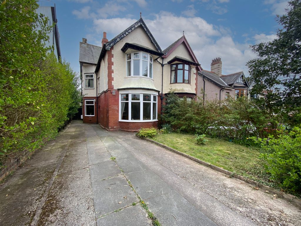 5 bed semidetached house for sale in Fairfield Lane, BarrowInFurness