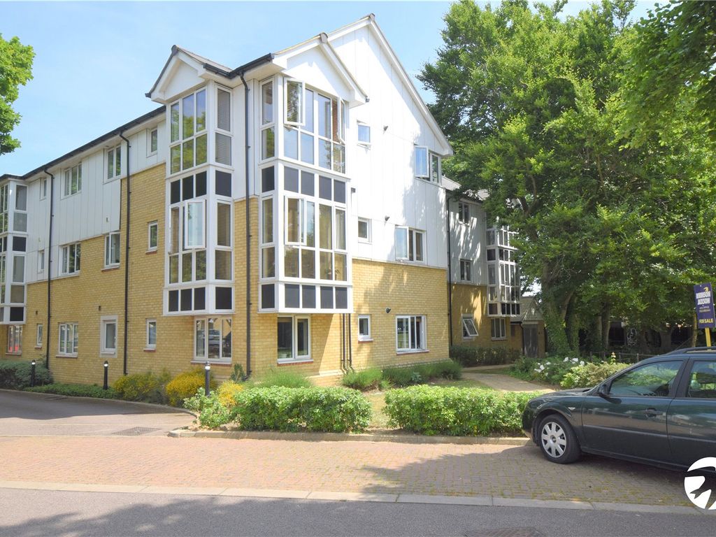 2 bed flat for sale in Hazelnut House, Squirrels Close, Swanley BR8