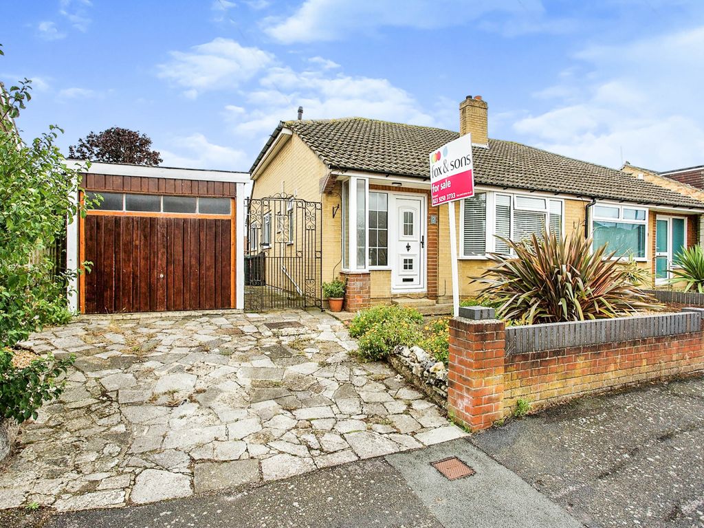 2 bed semidetached bungalow for sale in Frater Lane, Gosport PO12, £