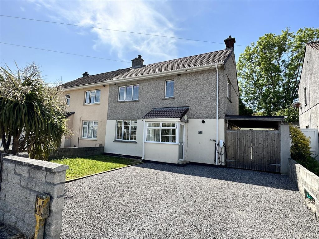 3 bed semidetached house for sale in Kennedy Close, Illogan, Redruth