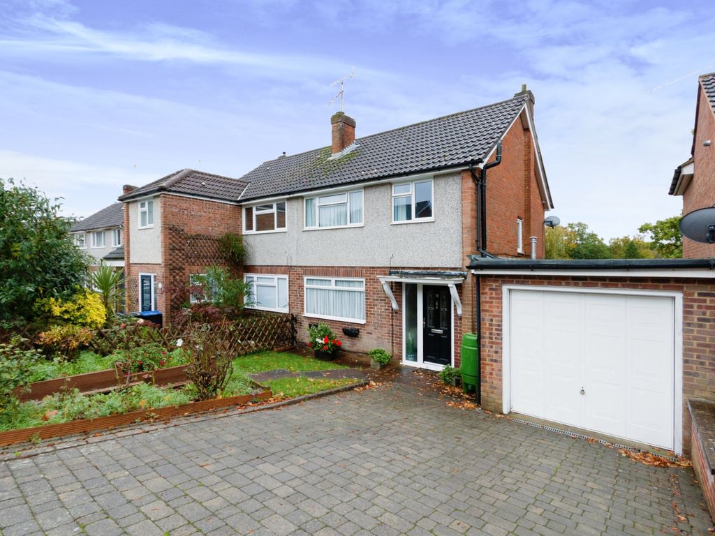 Firwood Close, Woking GU21