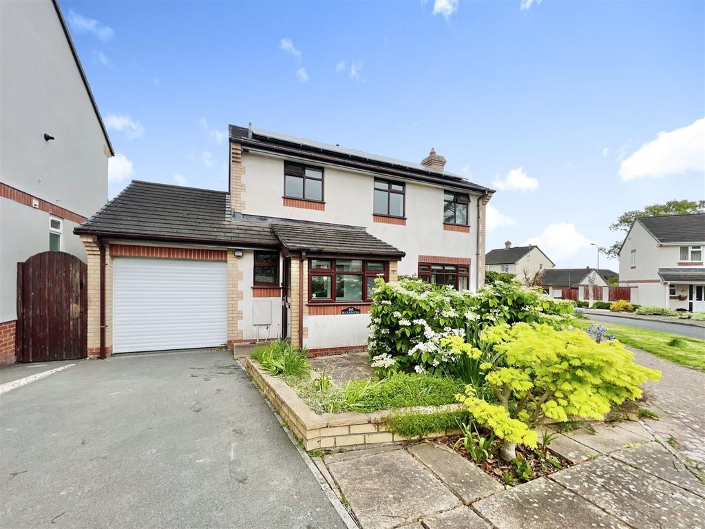 3 bed detached house for sale in Old School Road, Barnstaple EX32 Zoopla