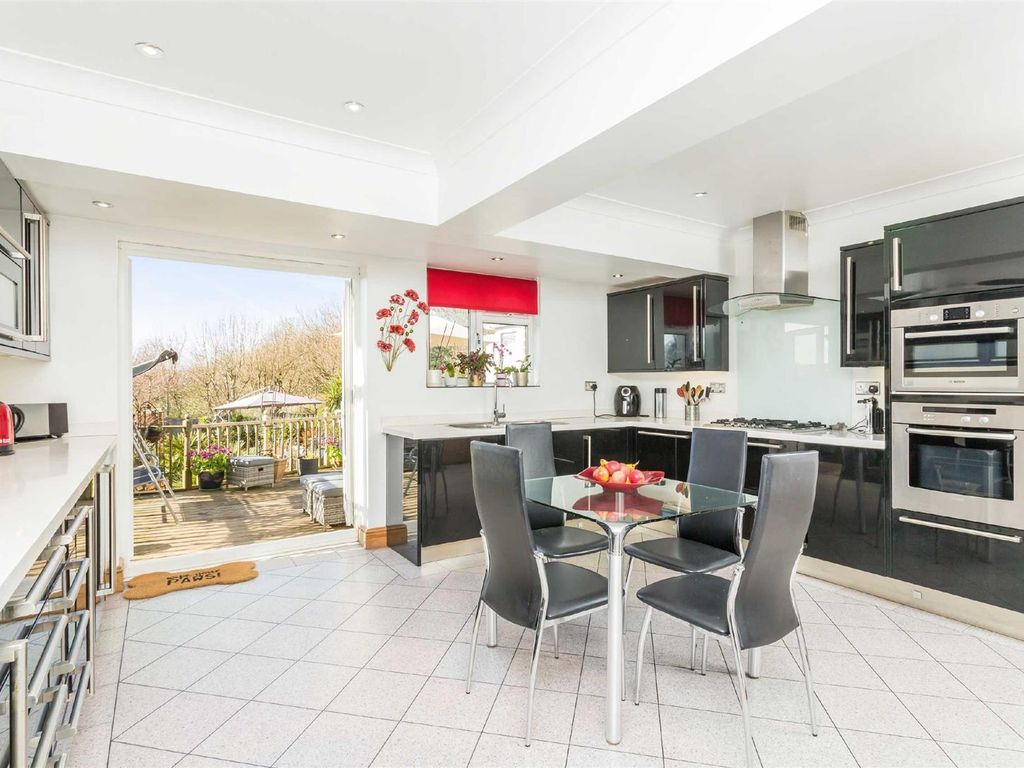 Nevill Avenue, Hove BN3