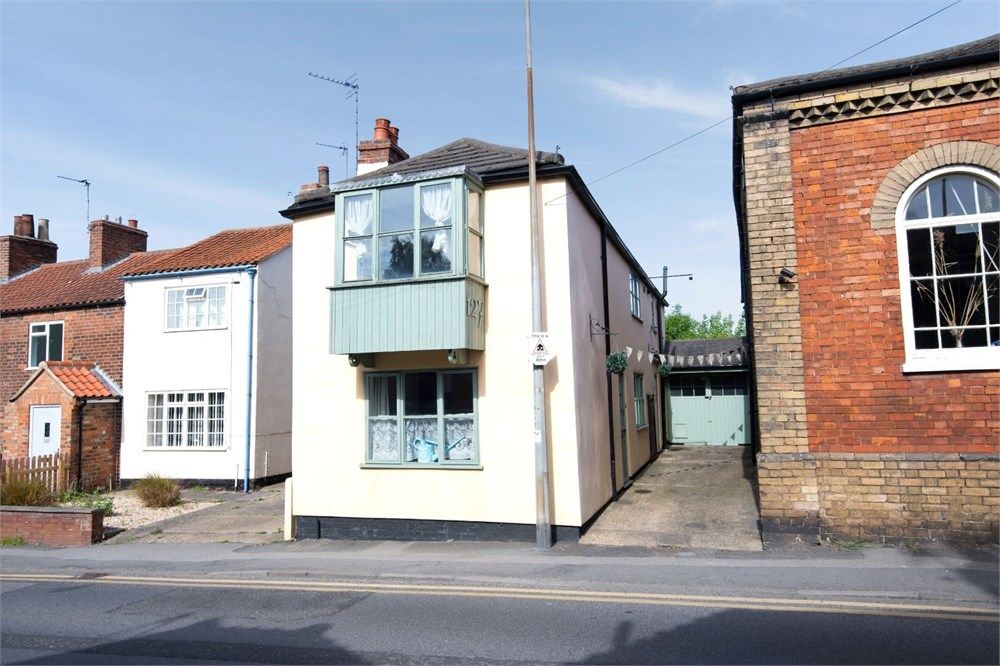 3 bed detached house for sale in Church Street, Louth LN11 Zoopla
