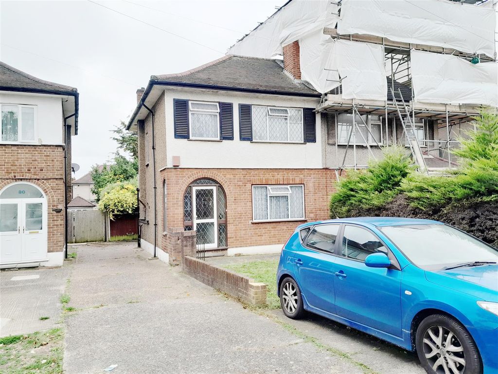 3 bed semidetached house for sale in Dale Drive, Hayes UB4 Zoopla