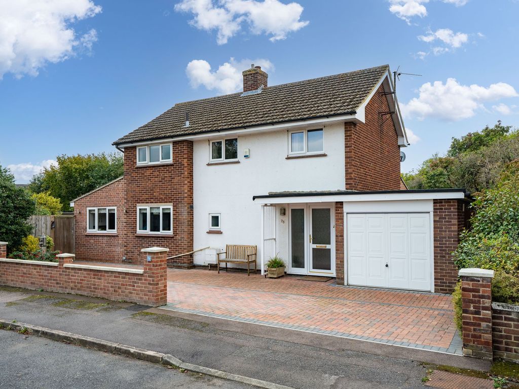 Harding Way, Cambridge CB4  