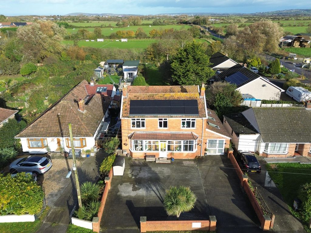 5 bed detached house for sale in Parsonage Road, Berrow, BurnhamOnSea