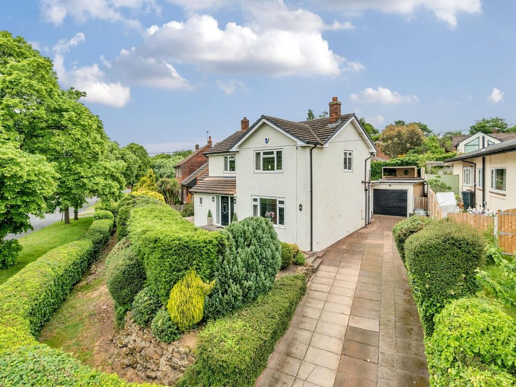 4 bed detached house for sale in Tinshill Road, Cookridge, Leeds LS16