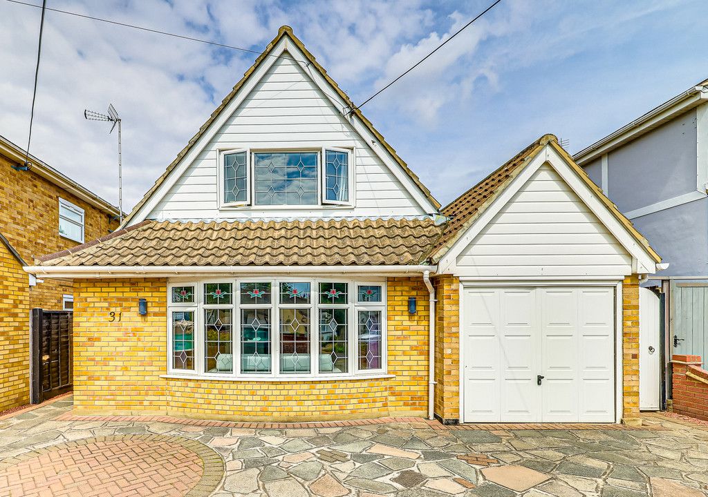 2 bed detached house for sale in Leslie Road, Rayleigh SS6 Zoopla