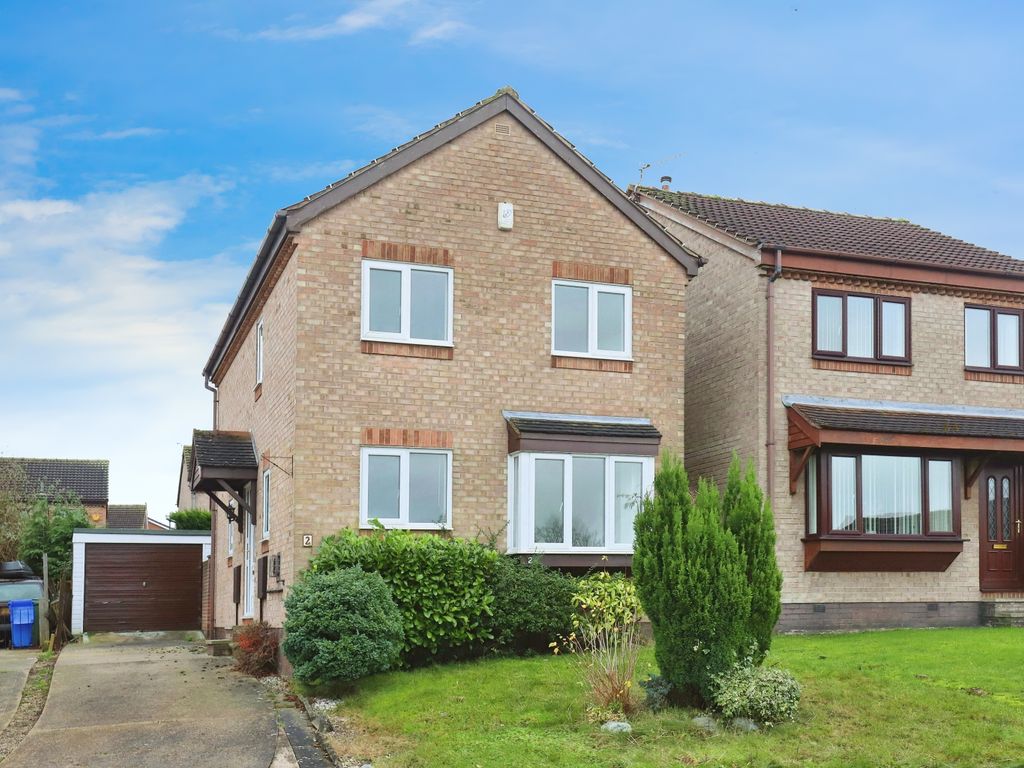 3 bed detached house for sale in Horton Close, Halfway, Sheffield