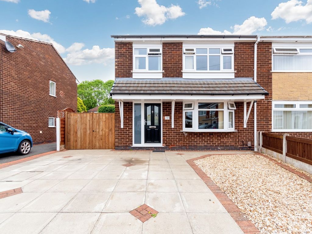 3 bed semidetached house for sale in Epping Drive, Woolston