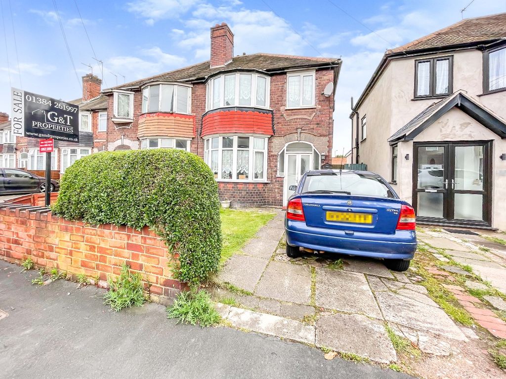 3 bed semidetached house for sale in Harrowby Place, Willenhall WV13