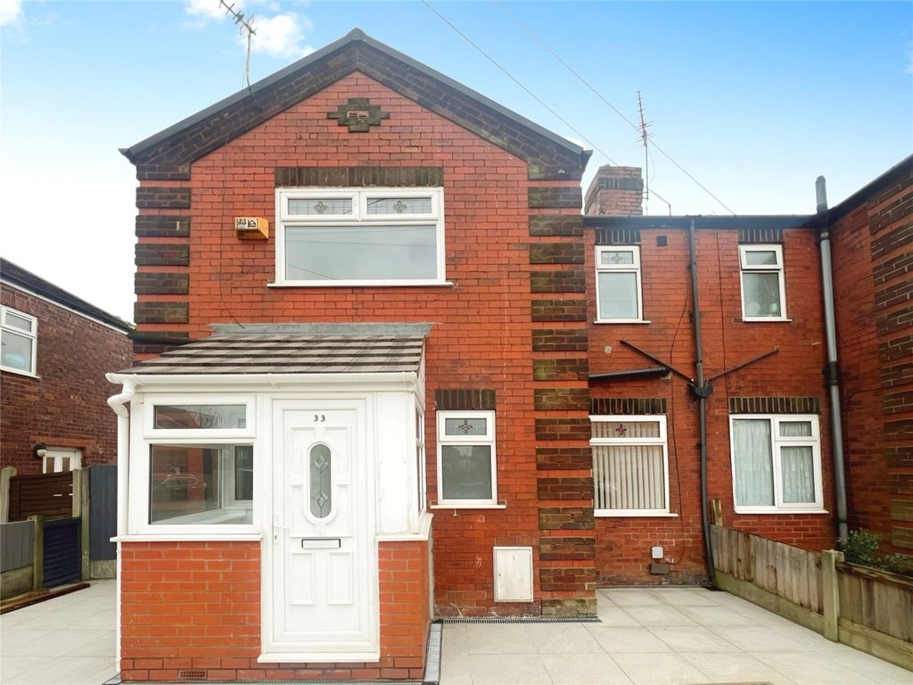 3 bed semidetached house to rent in Ackworth Road, Swinton, Manchester