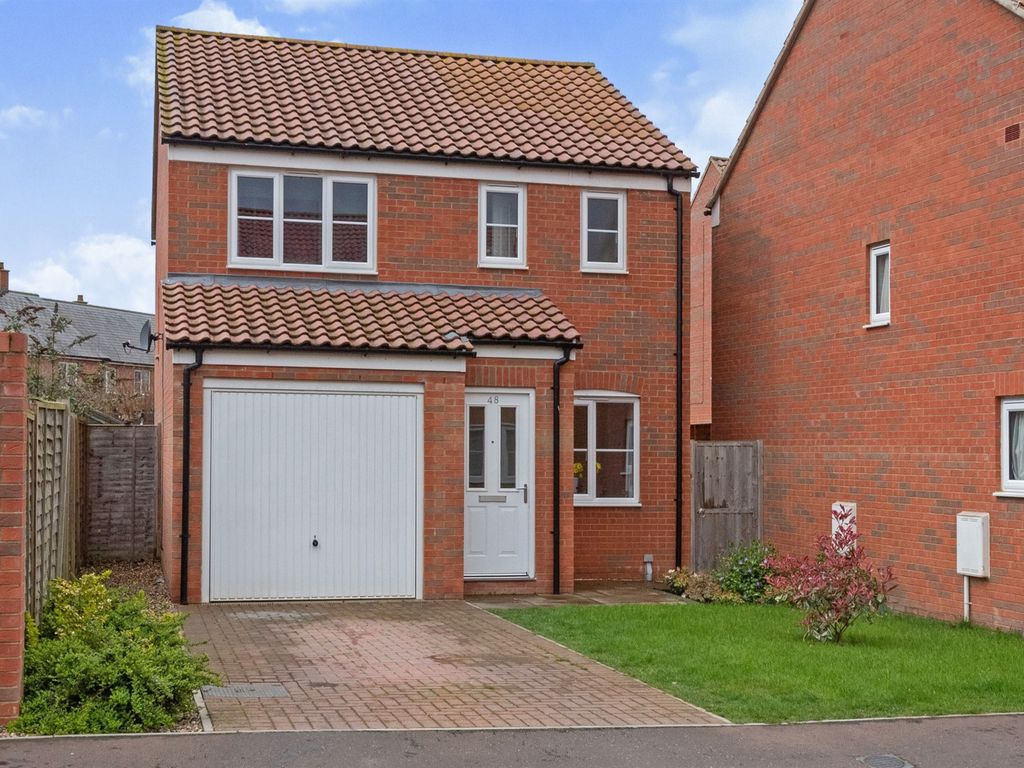 3 bed detached house for sale in Harvest Way, Harleston IP20 Zoopla
