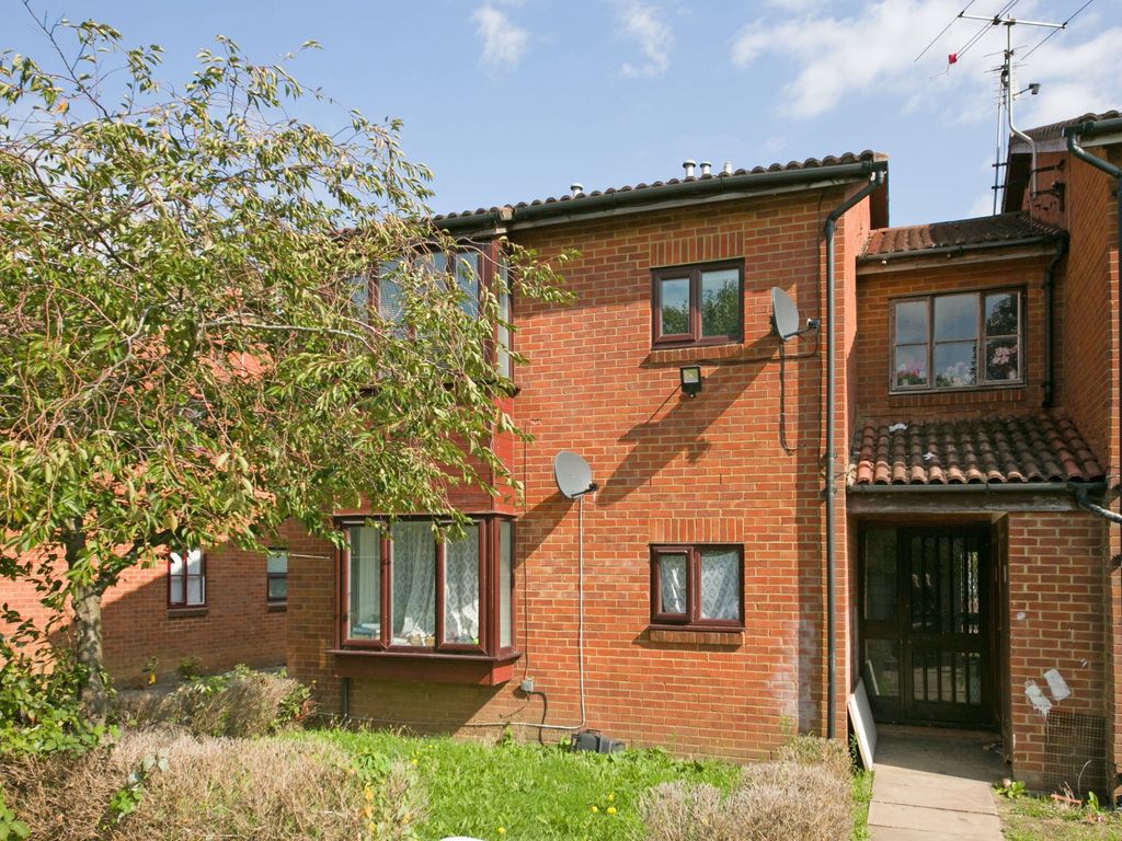 1 bed flat to rent in Limpsfield Avenue, Thornton Heath CR7, £1,200 pcm