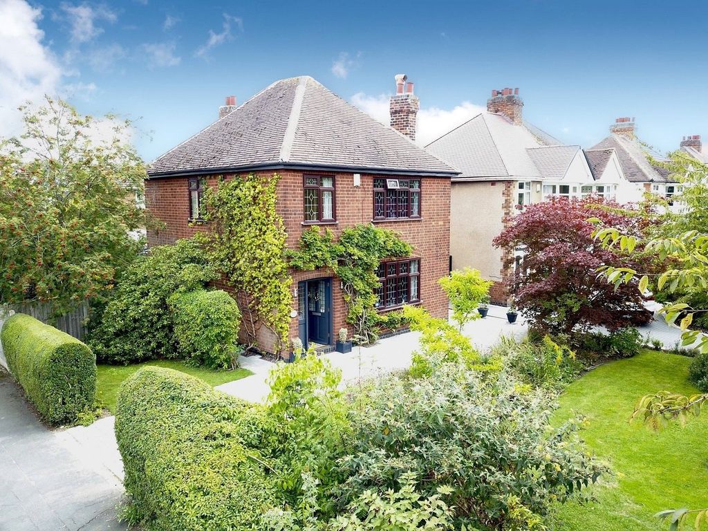 3 bed detached house for sale in Rugby Road, Burbage, Hinckley, Leicestershire LE10, £350,000