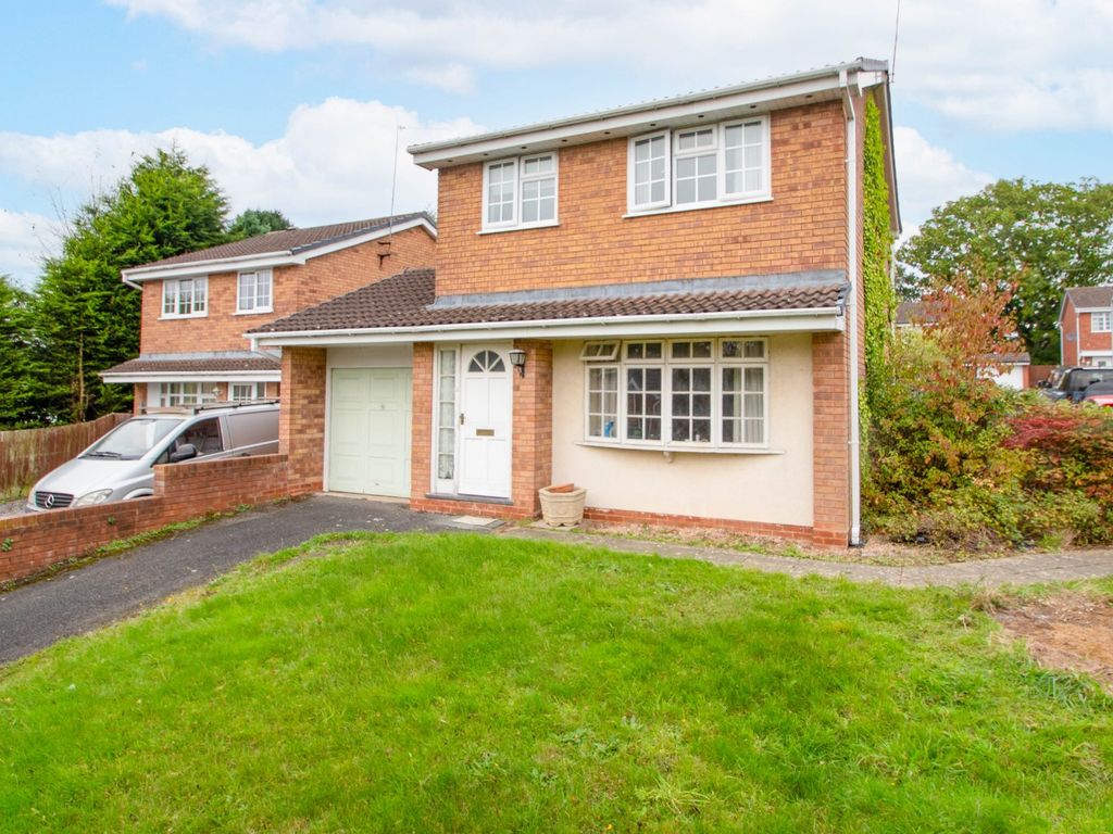 3 bed detached house for sale in Neighbrook Close, Redditch, Worcestershire B97, £200,000 Zoopla