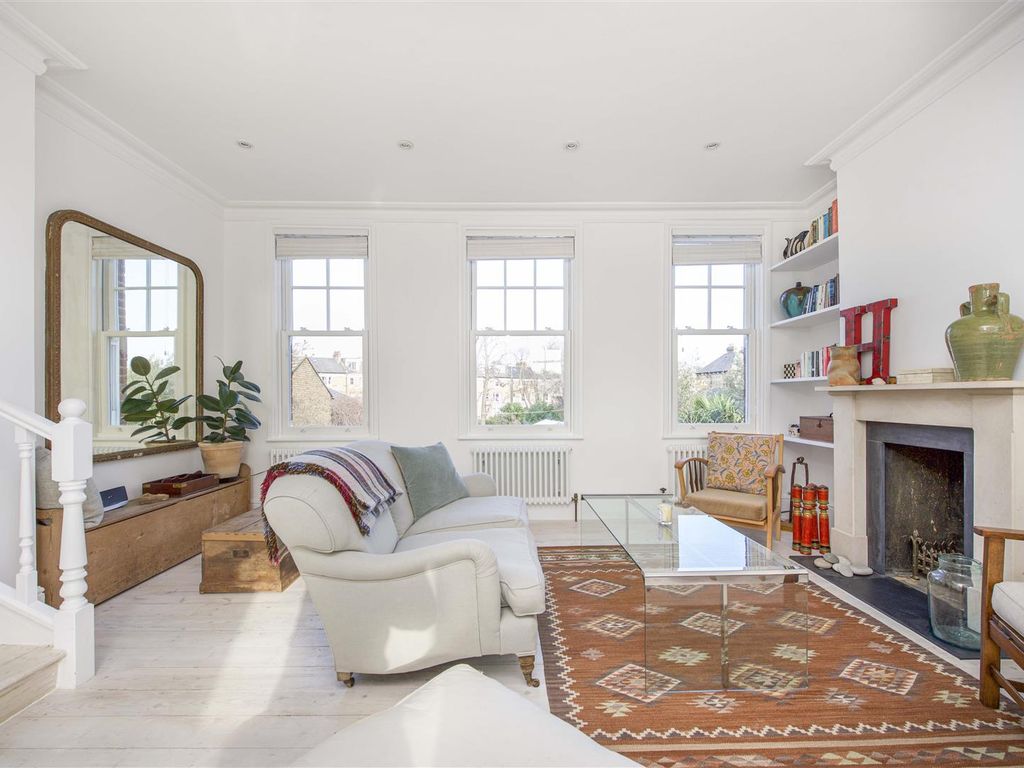 2 bed for sale in Crown Road, St Margarets, Twickenham TW1