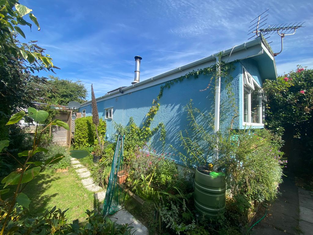 2 bed bungalow for sale in Eastern Green, Penzance TR18 Zoopla