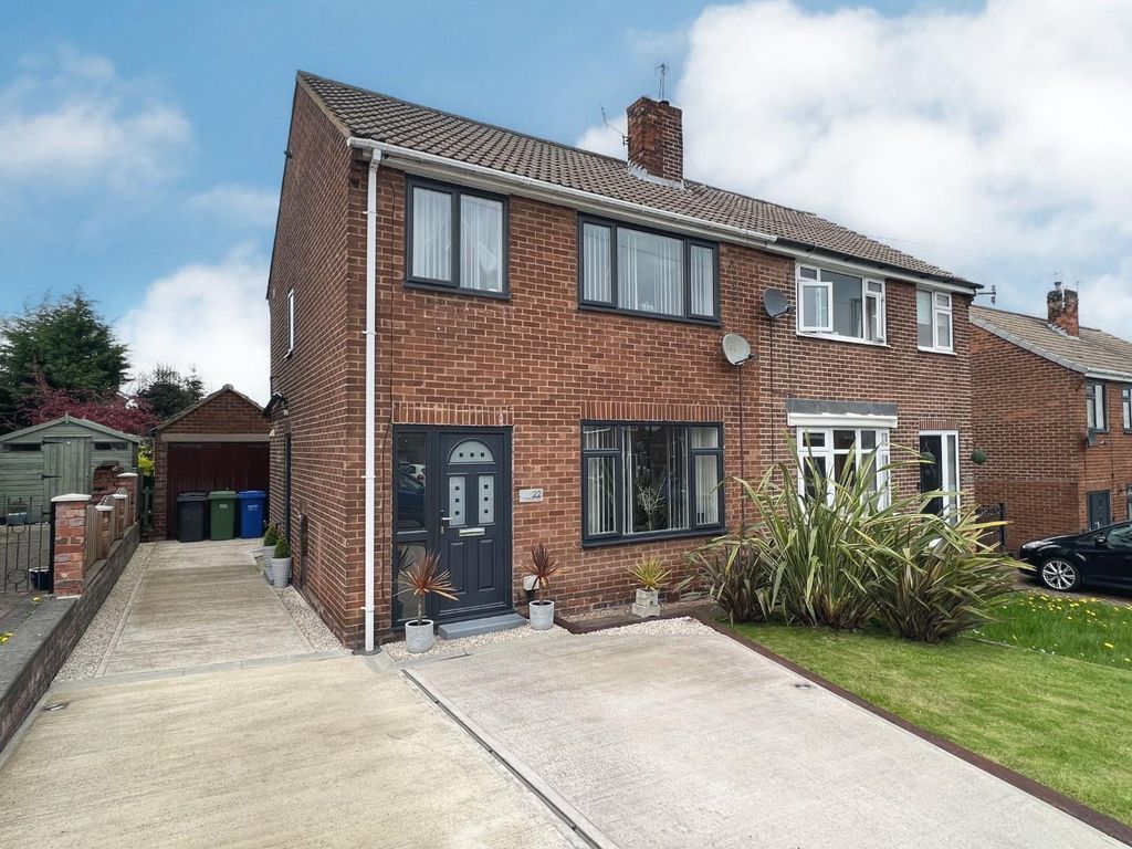 3 bed semidetached house for sale in Greenside Avenue, Newbold