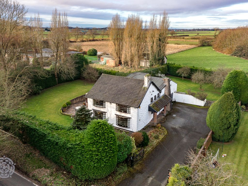 4 bed detached house for sale in Sandy Brow Lane, Croft, Warrington
