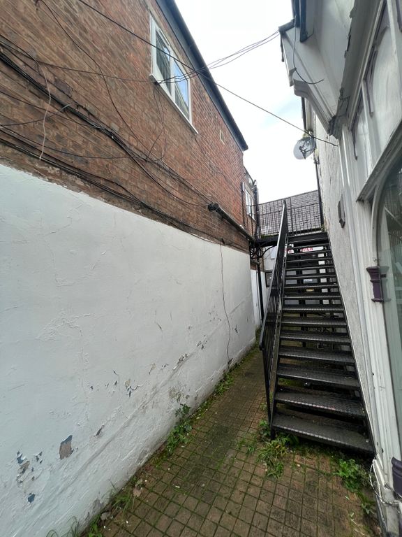 1 bed flat to rent in Chester Street, Mold CH7, £550 pcm Zoopla