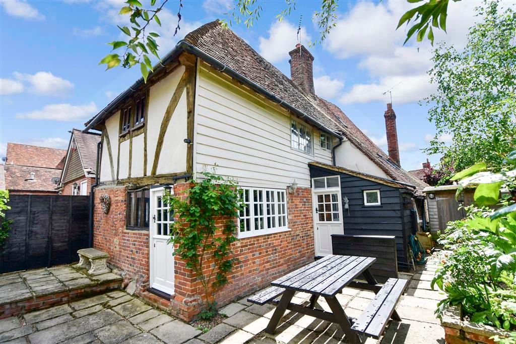 4 bed semidetached house for sale in High Street, Biddenden, Ashford