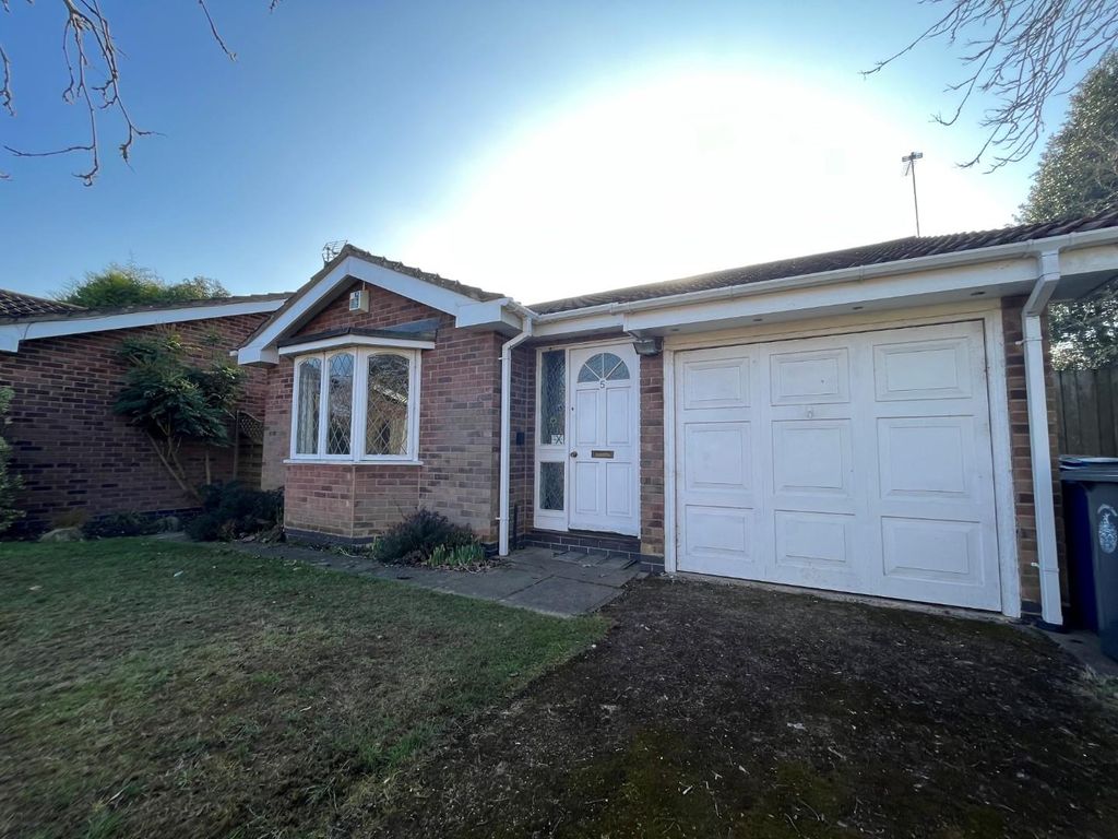2 bed detached bungalow for sale in Selwyn Close, Alrewas, BurtonOn