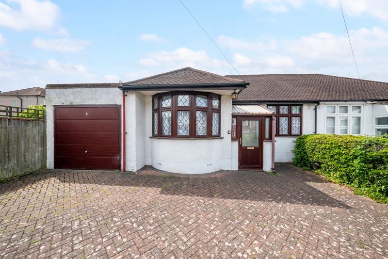 3 bed bungalow for sale in Camborne Road, Sidcup DA14 Zoopla