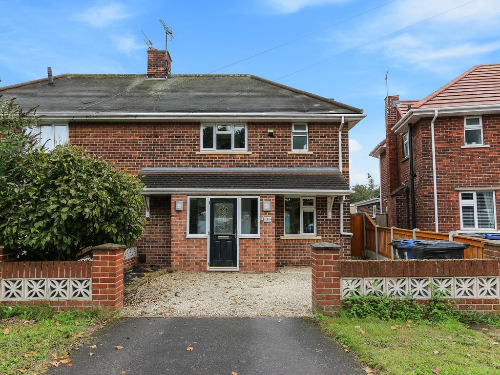 3 bed semidetached house for sale in Gattison Lane, Rossington