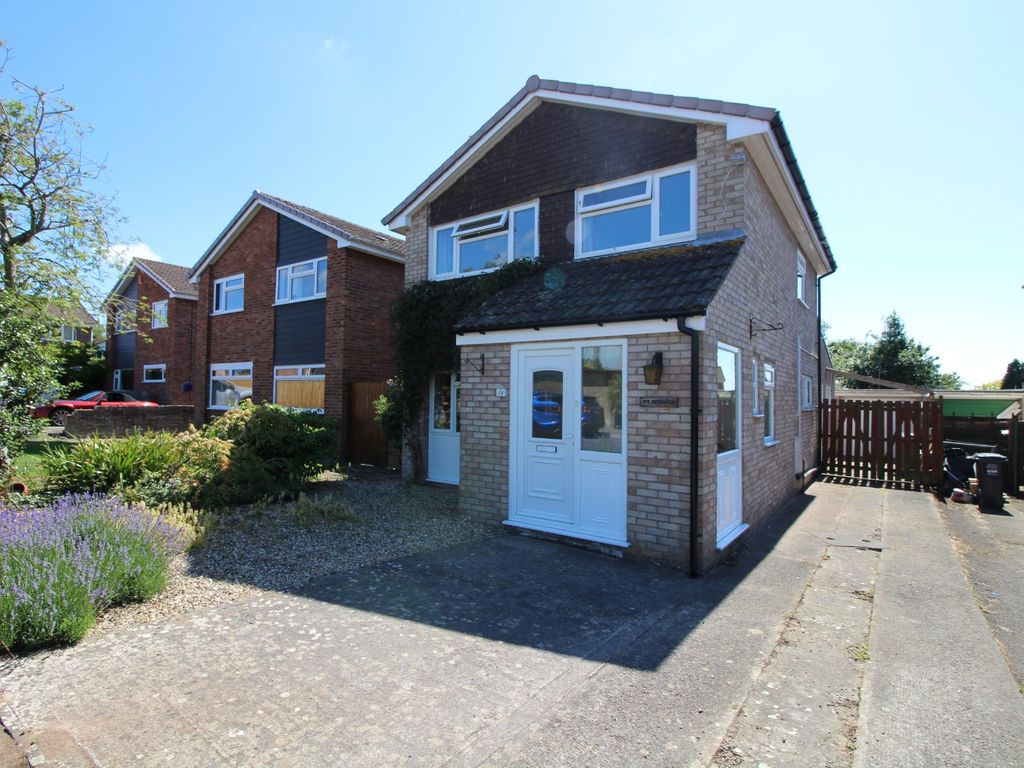 4 bed detached house for sale in Blakeney Grove, Nailsea, Bristol BS48