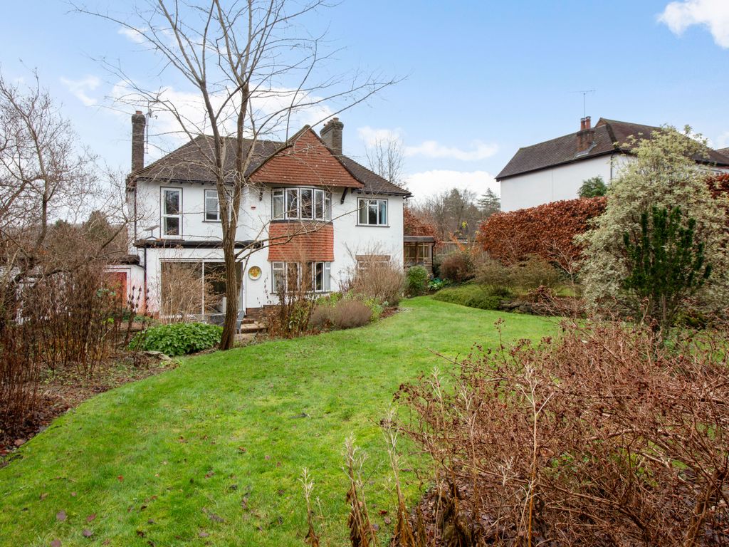 3 bed detached house for sale in Colburn Avenue, Caterham CR3, £800,000